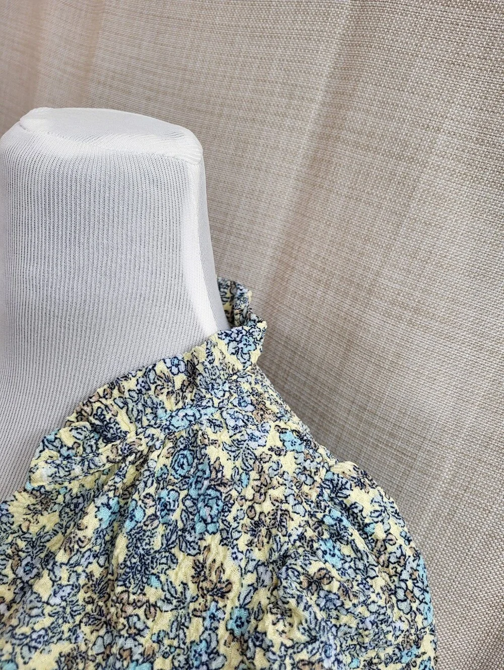 Loft Women's Peasant Floral Print Ruffle V-Neck Blouse Puff Sleeve‎ Size XS-Pet